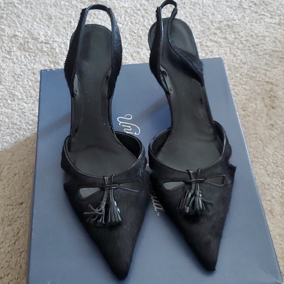 High Heels - Picture 2 of 3